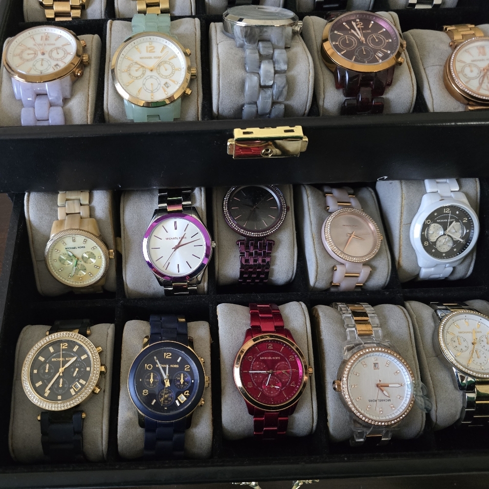MK Watch Collection - Picture 2 of 2